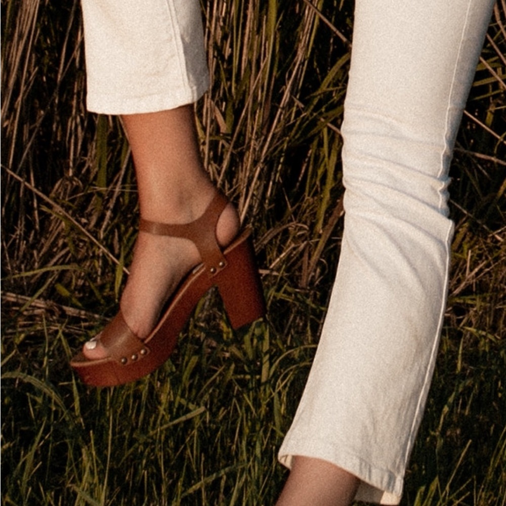 Wooden wedge heels